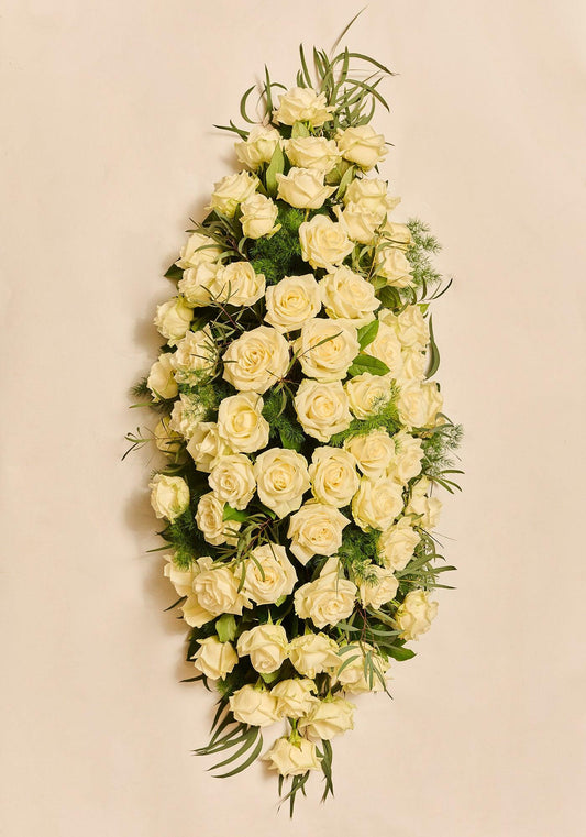 Montage de roses blanches - Lys Royal